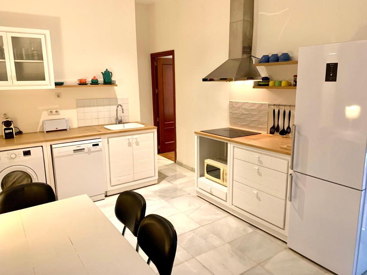 Recaredo Apartments Sevilla Bagian luar foto