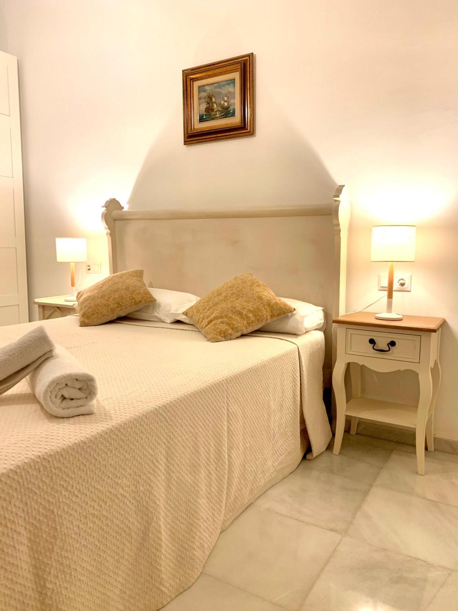 Recaredo Apartments Sevilla Bagian luar foto